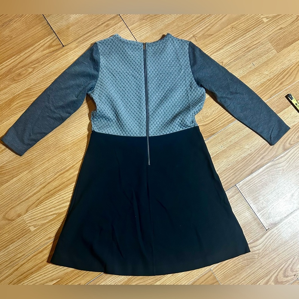 LOFT Charcoal & Black 3/4 Sleeve Stretch Fit & Flare Knit Dress women
Petite 8 - Picture 2 of 8
